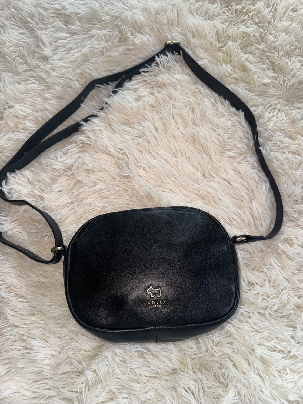 RADLEY LONDON Black Leather Crossbody with Gold Logo